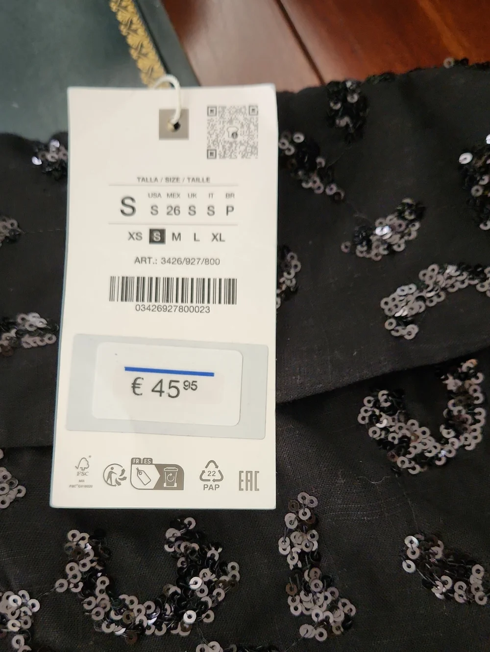 Zara Off-Shoulder Black Sequin Top  Made of Viscose And linen.